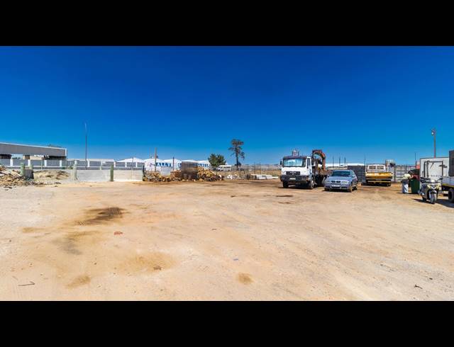 9,923M² WAREHOUSE FOR SALE IN BRACKENFELL INDUSTRIAL